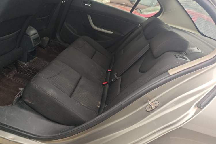 Used Peugeot 408 2013 2.0L Automatic Comfort Edition
