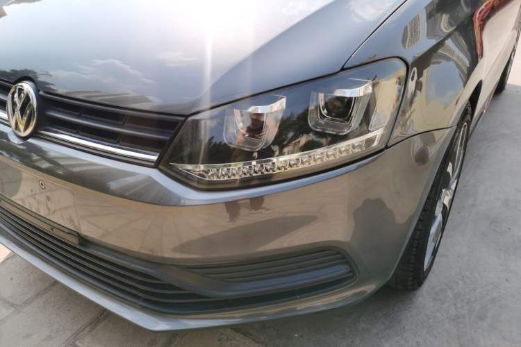 Used Volkswagen Polo 2014 1.4L Manual Fashion Edition Left Front Headlight