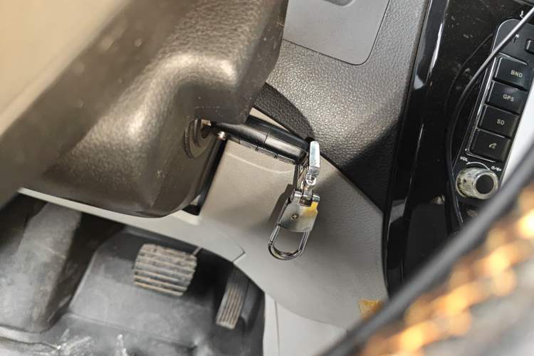 Used FORTHING Joyear XV 2015 1.6L CVT Luxury Model
