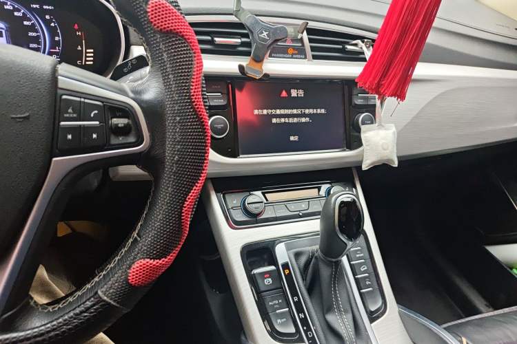 Used Geely Auto Emgrand X7 Sport 2018 1.8TD Automatic Two-Wheel Drive Smart Connect 4G Internet Edition