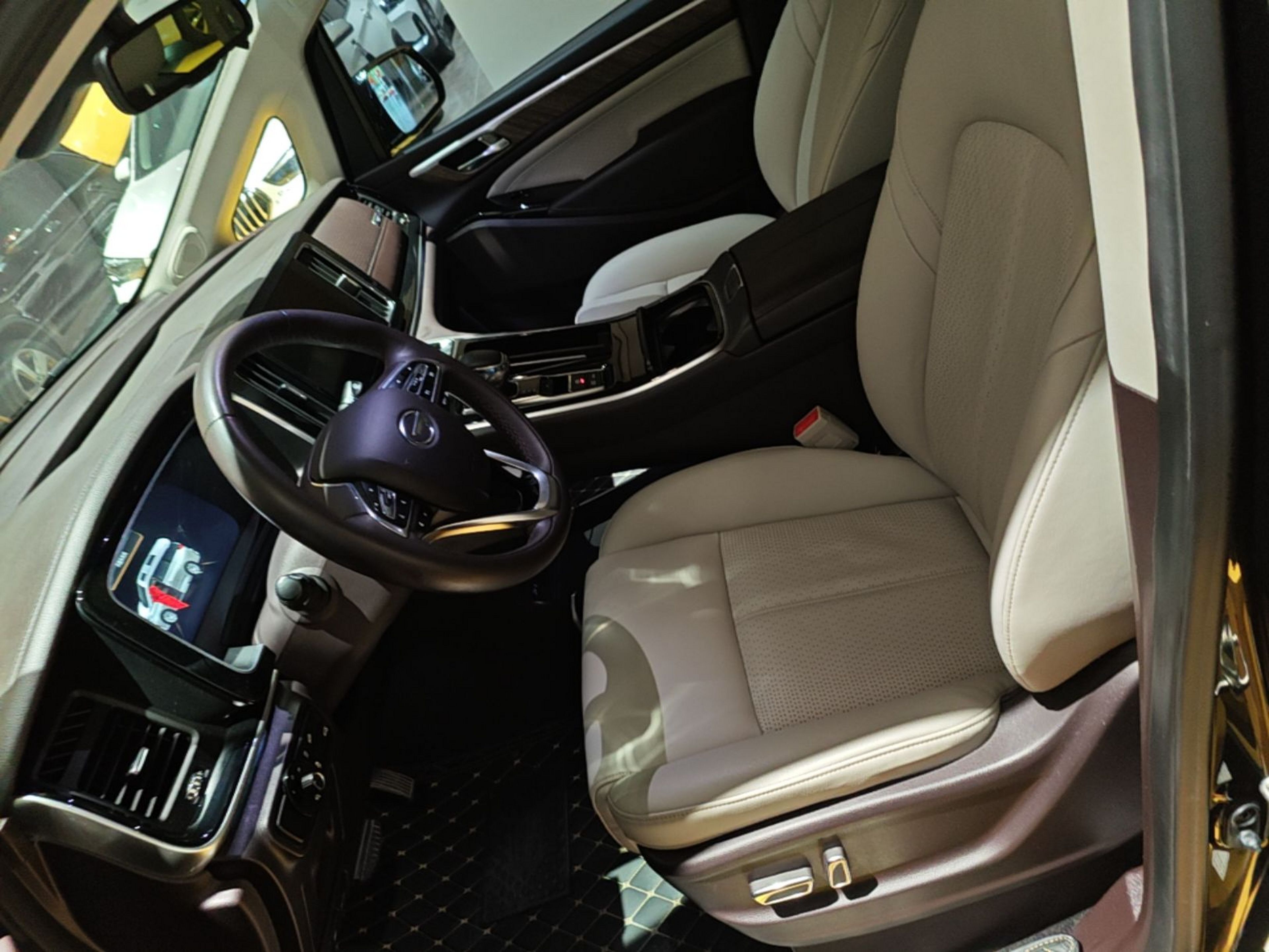 Interior delantero