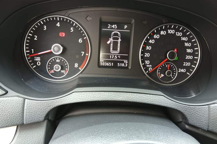 Used Volkswagen Sharan 2018 380TSI Comfort Edition 7-Seater Odometer Close Up