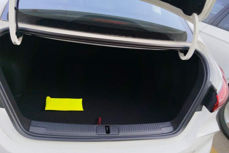 Used MG 5 2026 Model 180DVVT Global Luxury Edition