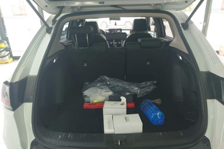 Used Honda ZR-V 2022 1.5T CVT Luxury Edition Trunk