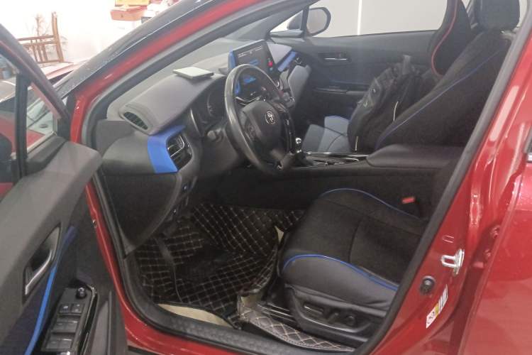 Used Toyota C-HR 2020 2.0L Luxury Edition Driver Seat