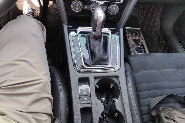 Used Volkswagen Magotan 2018 330TSI DSG Luxury Model