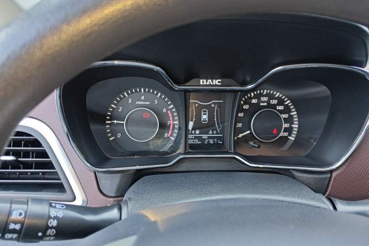 Used HYOSOW H3 2015 1.5L manual Comfort trim level
