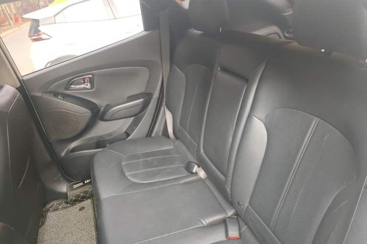 Used Hyundai ix35 2015 2.0L Automatic 2WD Smart Type China IV Left Rear Seat
