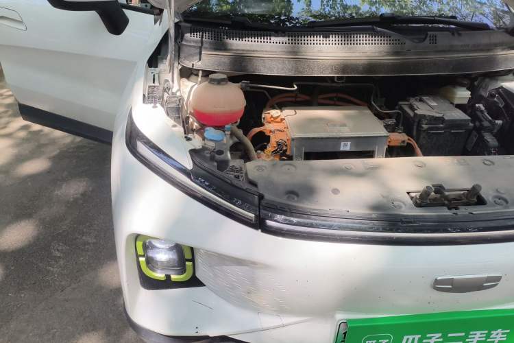 Used Geometry E Firefly 2023 320KM Cute & Handsome Tiger 5 Seats
