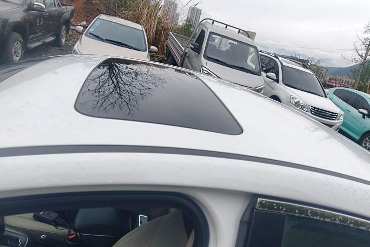 Used Chevrolet Cruze 2015 1.5L Classic SE AT Roof