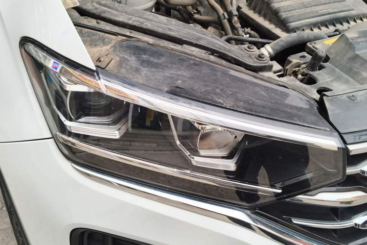 Used Volkswagen Tayron 2022 280TSI Two-Wheel Drive Luxury Smart Connectivity Version
