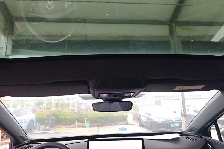 Used Volkswagen ID.UNYX 2024 Revised Pro Long-Range Version Headliner