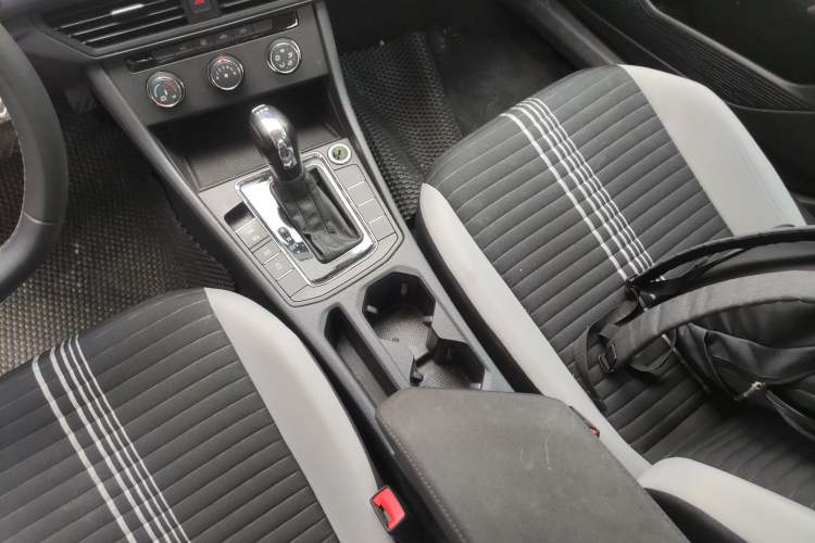 Used Volkswagen Bora 2024 200TSI DSG Comfort Edition Gear Lever