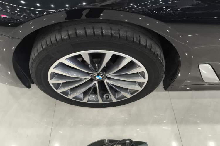 Used BMW 5 Series 2022 Second Facelift 525Li Luxury Package