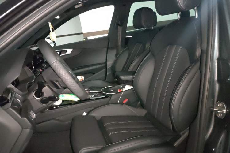 Used Audi A4L 2024 40 TFSI Luxury Dynamic Edition