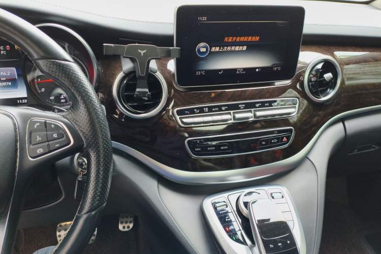 Used Mercedes-Benz V-Class 2018 V 260 L Prestige Extended Version China V Audio And AC Panel