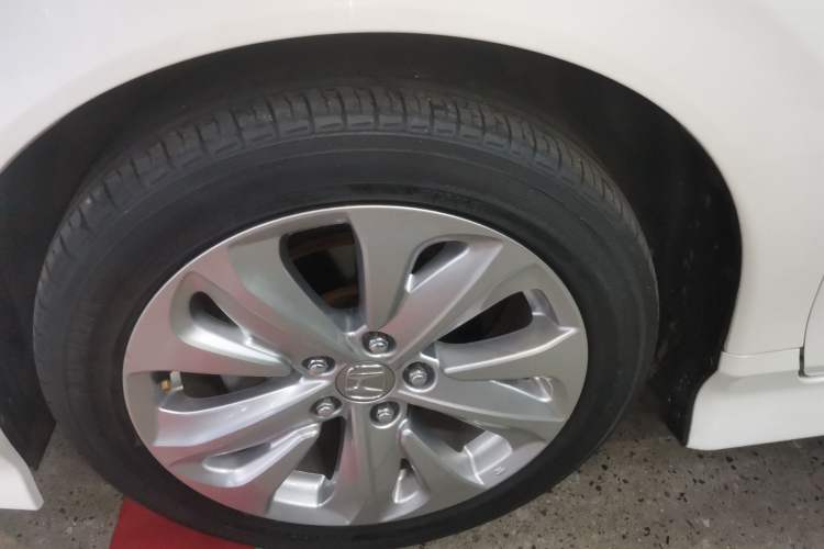 Used Honda Jade 2017 1.8L automatic Comfort version 5 seats