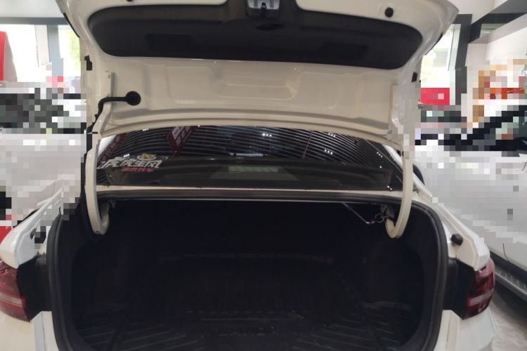 Used Volkswagen Lavida 2023 Revised Version 1.5L Automatic Starry Sky Edition – 5 Million Units Trunk