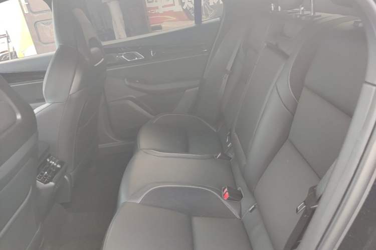 Used Lynk & Co 03 2025 1.5TD DCT Champion Edition Pro Left Rear Seat