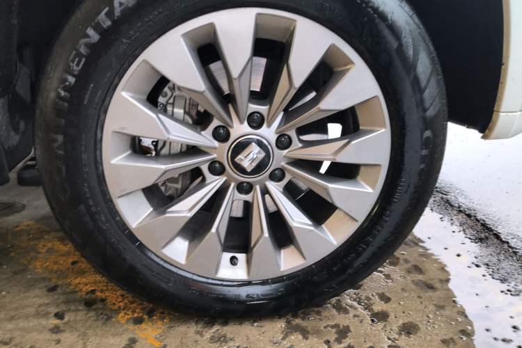 Used Tank 500 New Energy 2025 Hi4-Z Right Front Wheel Hub