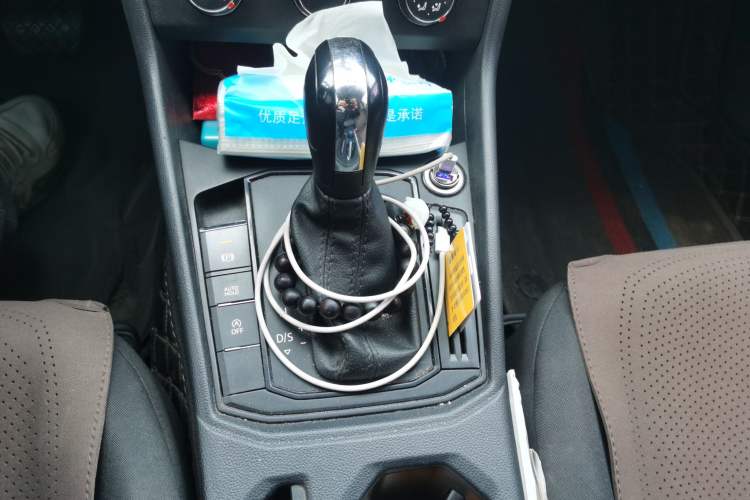 Used Volkswagen Lavida 2021 1.5L Automatic Fashion Edition Gear Lever