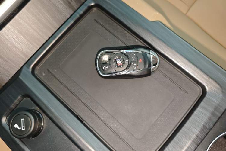 Used Buick GL8 2021 ES Land Cruiser 653T Luxury Edition
