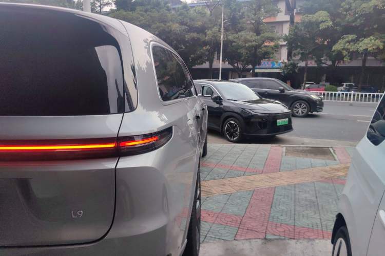 Used Li Auto L9 2024 Ultra Model

