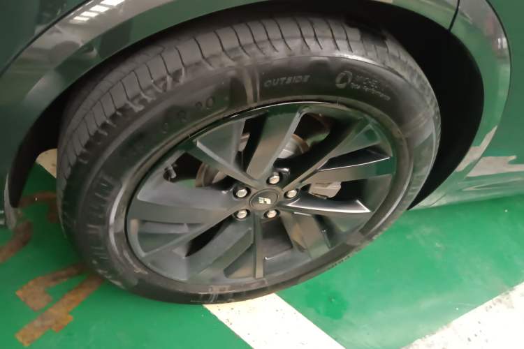 Used Li Auto L7 2023 Pro Model
