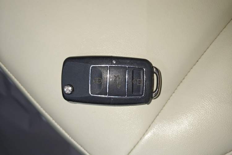 Used Brilliance Xinri i03A 2022 Online Ride-Hailing Custom Edition
