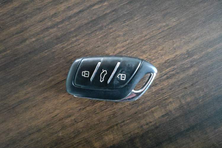 Used Roewe RX5 2020 PLUS 300TGI Automatic Ali National Style Luxury Edition Vehicle Key