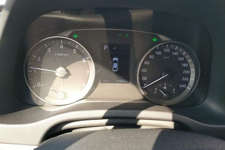 Used Hyundai Elantra (6th Generation / Lingdong) 2016 1.6L Automatic ZhiXuan – Elite Version