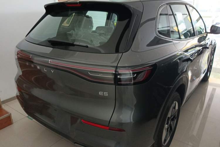 Used Geely Galaxy E5 2026 Model 610km Long-Distance Edition