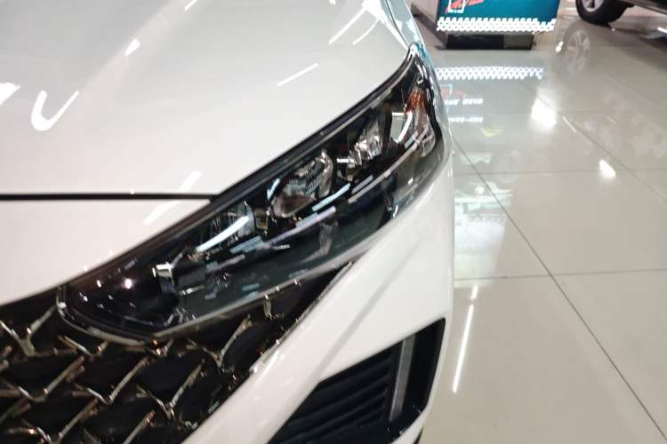 Used Hyundai ix35 2021 2.0L Automatic 2WD GLS Leading Edition Left Front Headlight