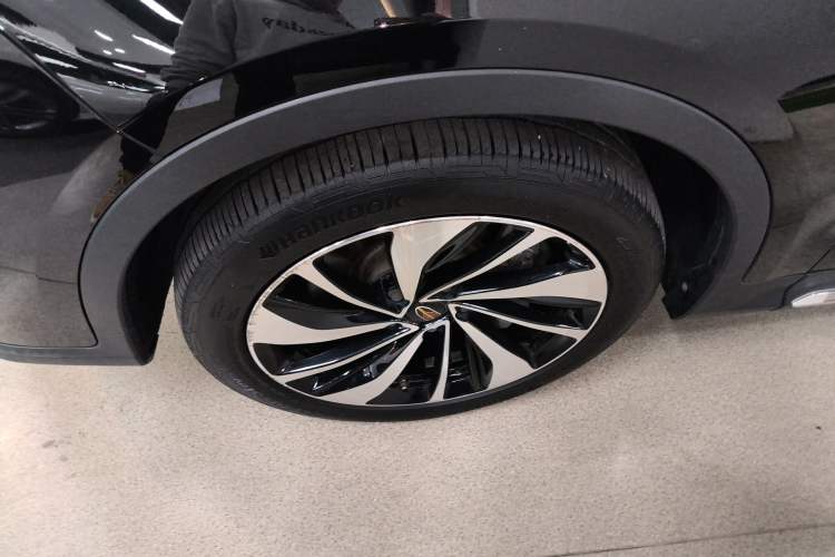 Used Hongqi HS7 2021 3.0T Automatic All-Wheel Drive Smart Connect Flagship Edition Left Front Wheel Hub