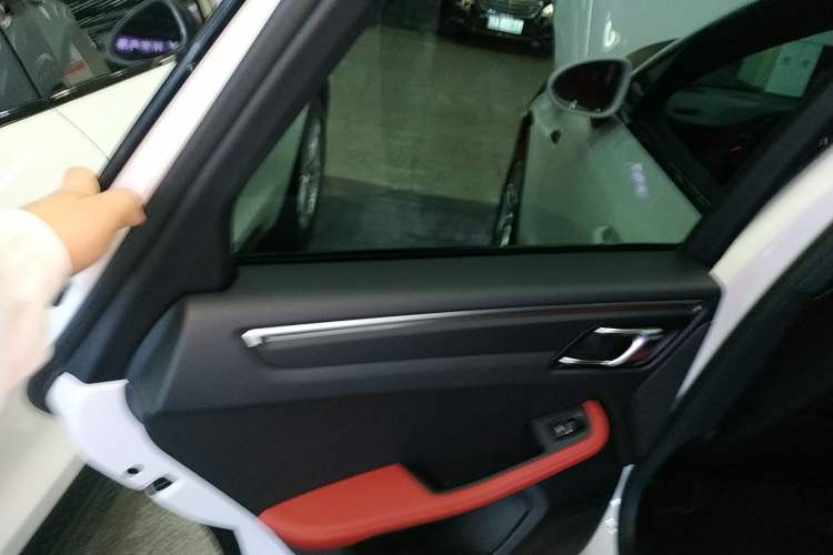 Used Porsche Macan 2021 Macan 2.0T