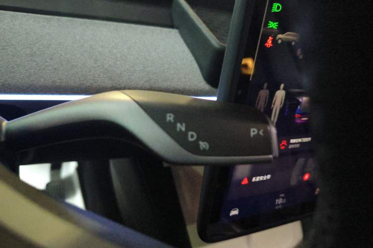 Used Tesla Model Y 2023 Rear-Wheel-Drive Version