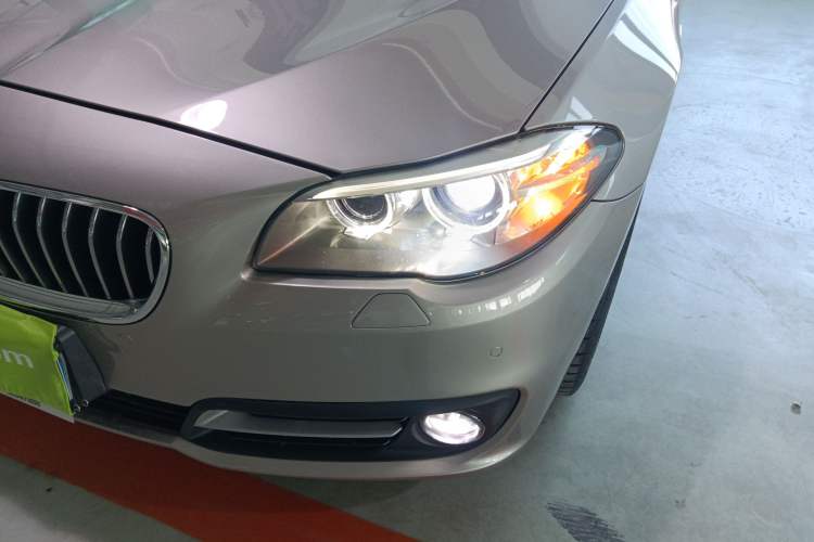 Used BMW 5 Series 2014 528Li xDrive Premium Edition Left Front Headlight