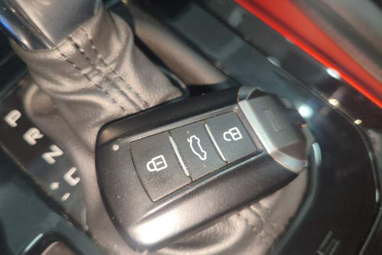 Used Dongfeng Aeolus Yixuan 2021 230T Automatic Glory Edition
