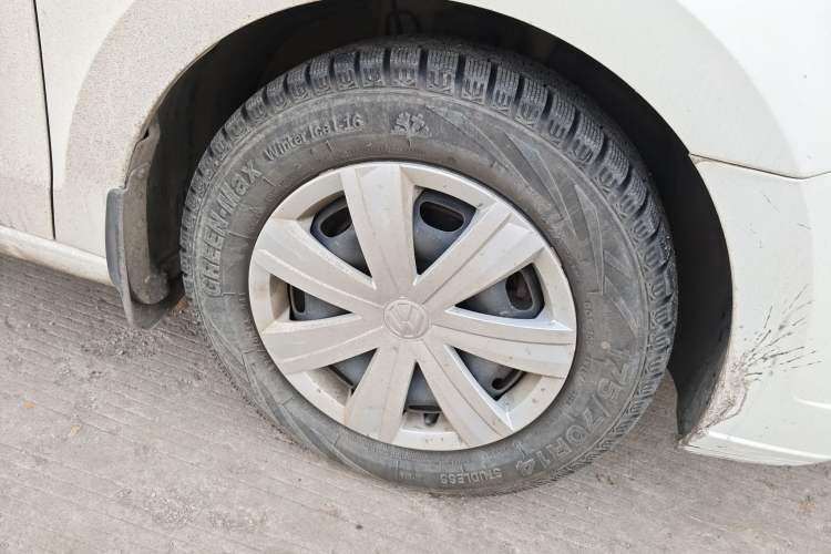 Used Volkswagen Jetta 2017 1.5L Manual Fashion Edition