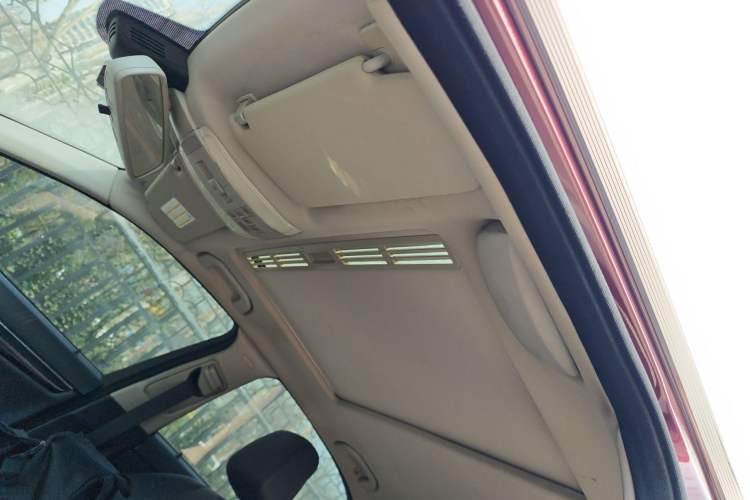 Used Mercedes-Benz C-Class 2010 C 180K Classic model Headliner