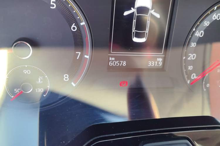 Used Volkswagen Bora 2019 1.5L Automatic Fashion Model Odometer Close Up