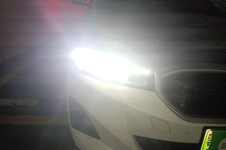 Used BMW i3 2024 eDrive 35 L Right Front Headlight