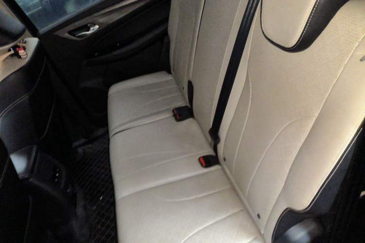 Used Baojun 730 2019 1.5T CVT Flagship Model 7 Seats China VI Emission Standard Left Rear Seat