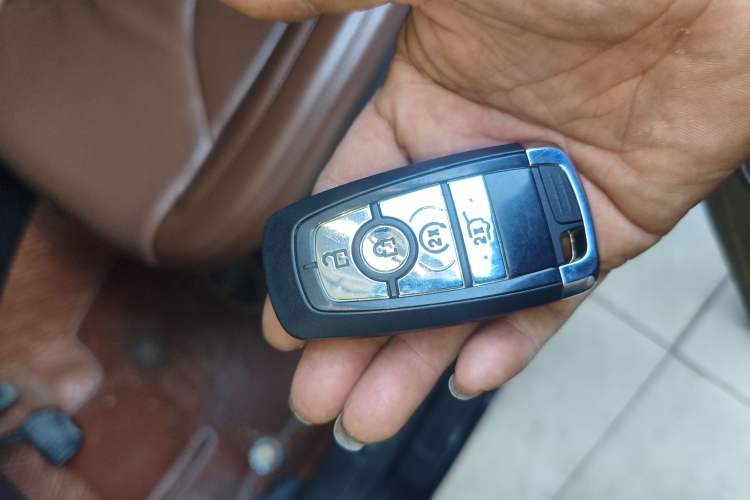 Used Lincoln Nautilus 2021 2.0T Four-Wheel Drive Luxury Edition