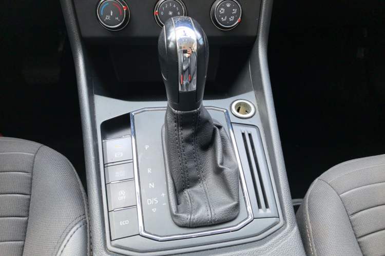 Used Volkswagen Lavida 2021 280TSI DSG Comfort Edition
