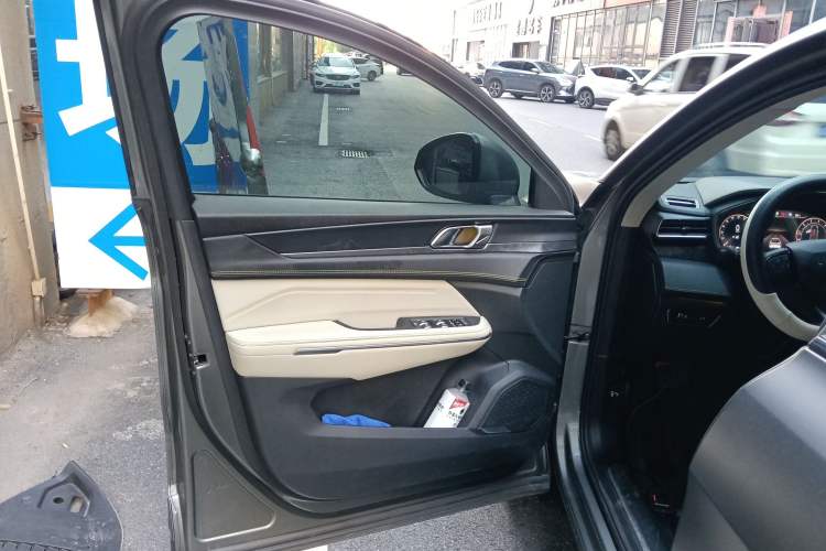 Used Lynk & Co 05 2020 2.0TD Two-Wheel Drive Zhaoyang Plus