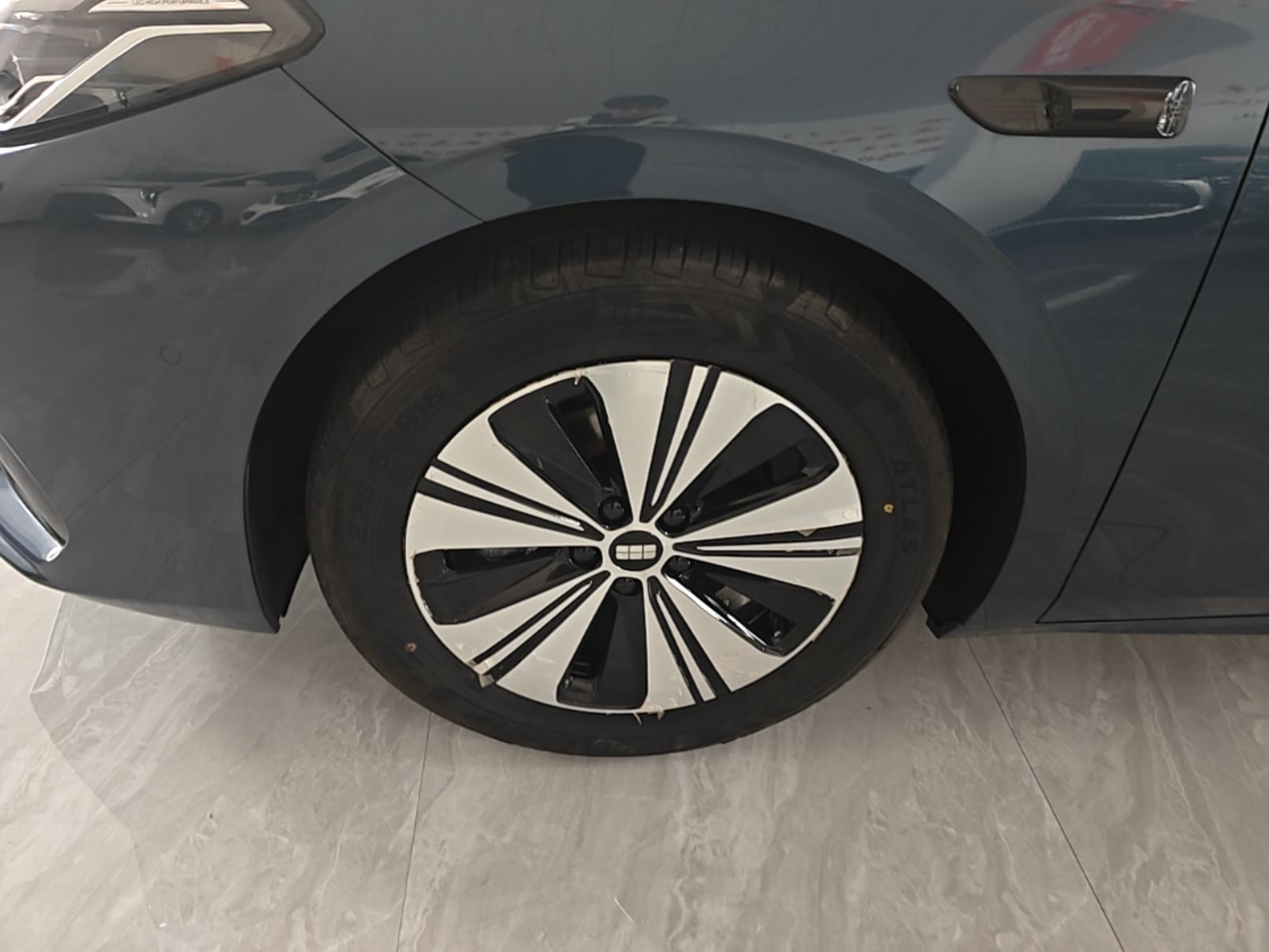 Geely Galaxy A7 2025 Model EM-i 150km Long-Distance Edition — снимка 10