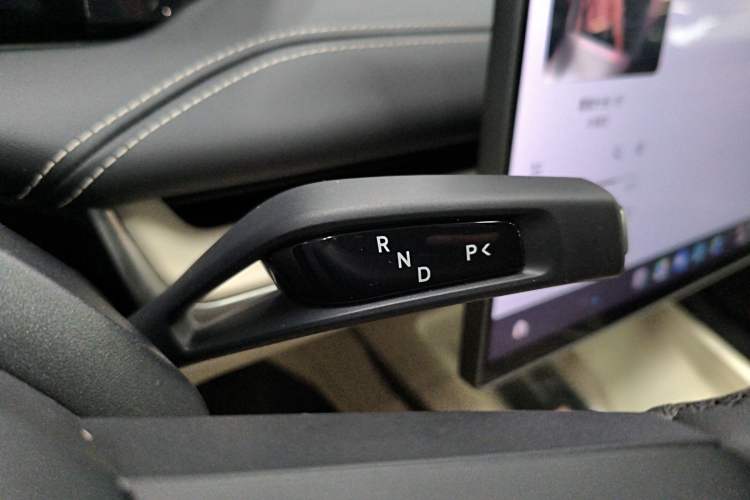 Used Xiaomi Auto SU7 2024 Four-Wheel Drive Ultra-Long Range Advanced Intelligent Driving Max Edition Gear Lever