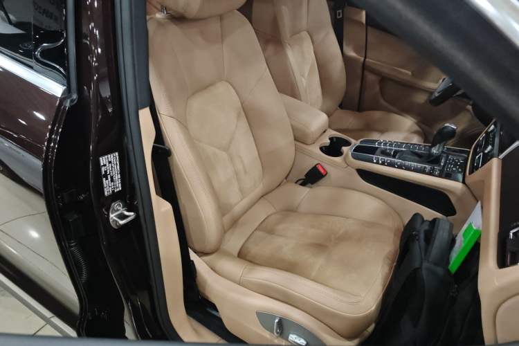 Used Porsche Macan 2018 Macan 2.0T