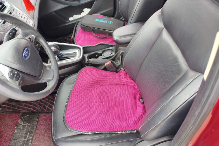 Used Ford Escort 2015 1.5L Automatic Fashion Model